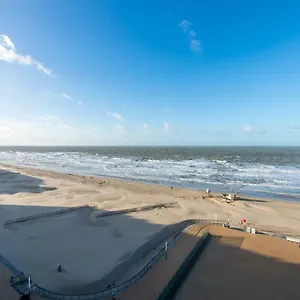  Apartment Cosy With Sea View In
